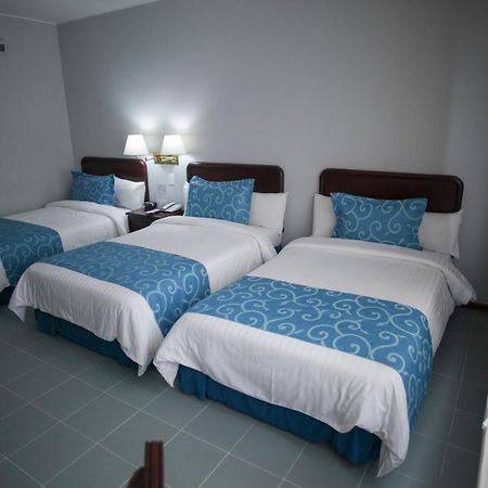 Hotel Internacional La Triada บูการามังกา ภายนอก รูปภาพ