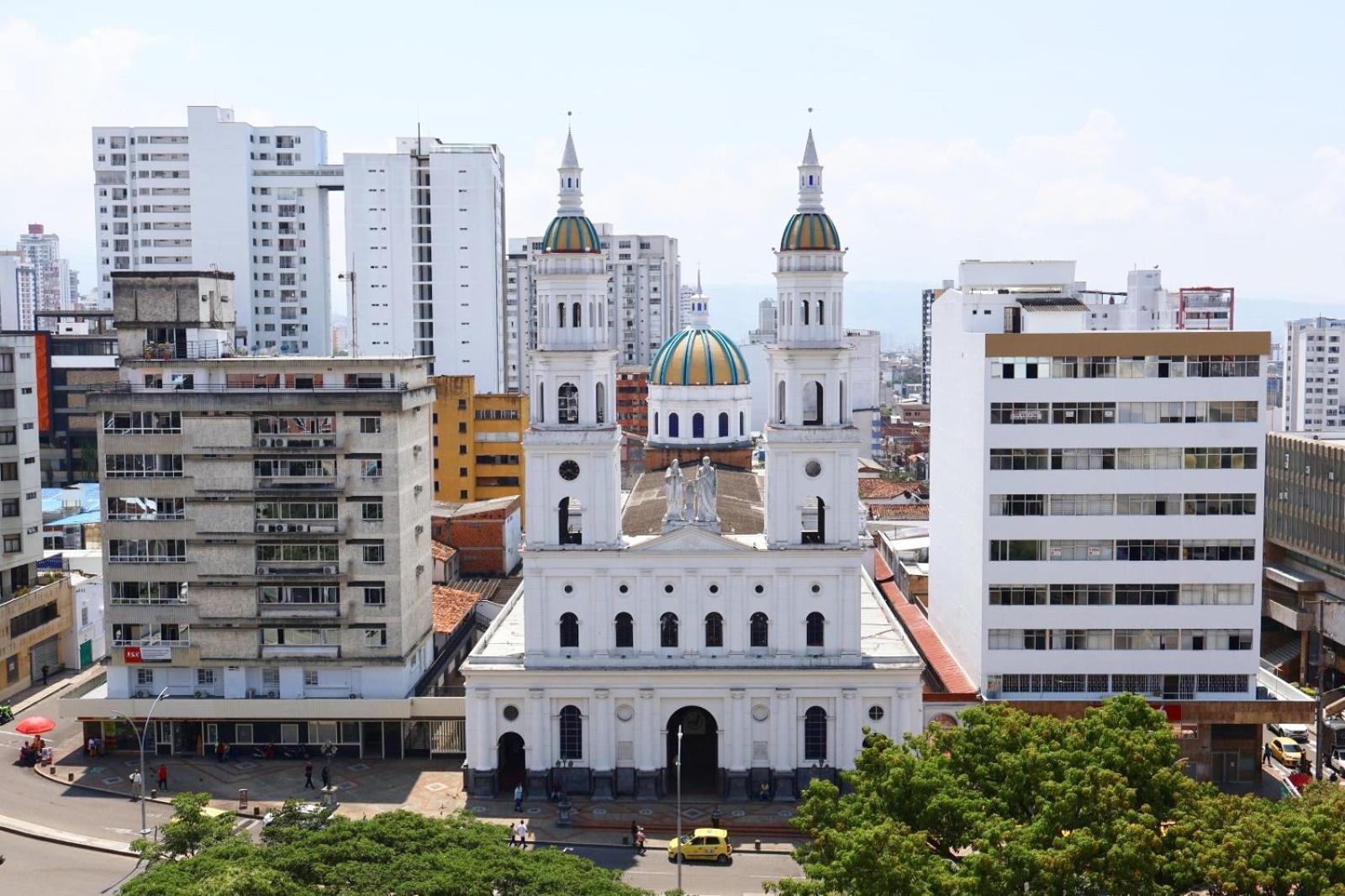 Hotel Internacional La Triada บูการามังกา ภายนอก รูปภาพ